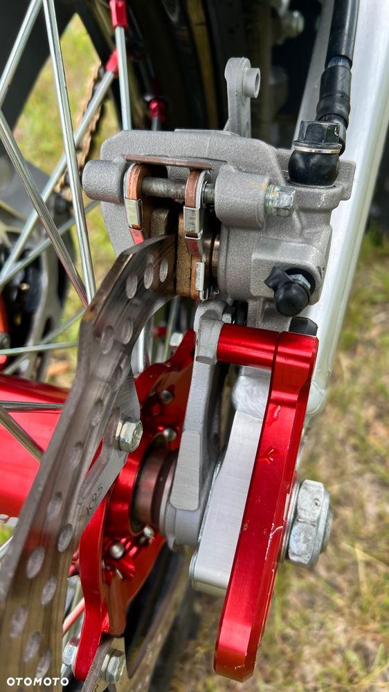 Honda CRF - 9