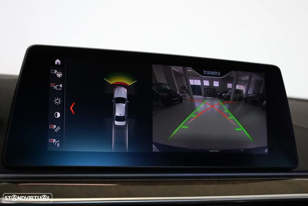 BMW 530 e iPerformance Line Luxury - 34