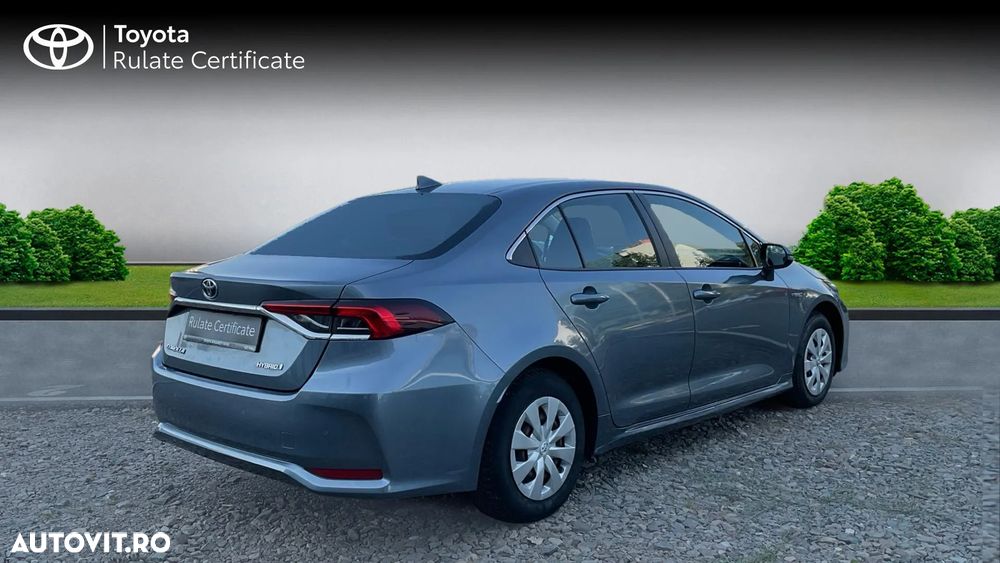 Toyota Corolla Sedan 1.8 HSD Business - 28