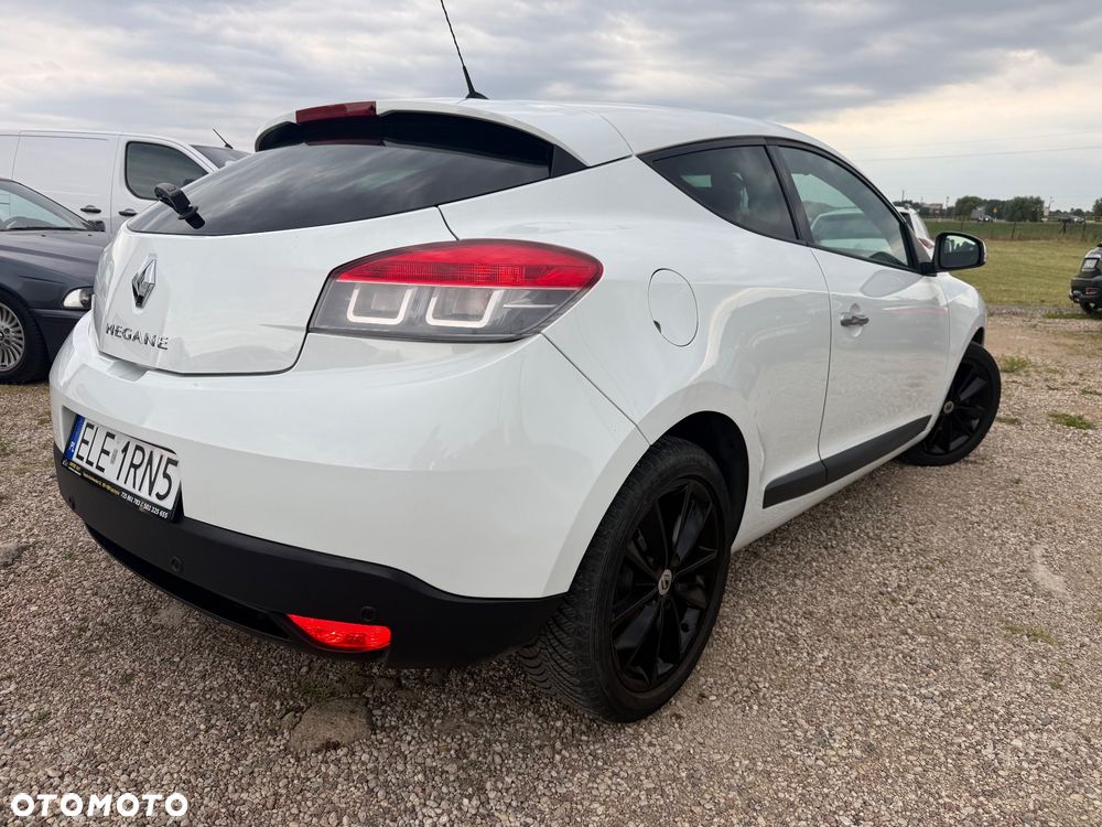 Renault Megane TCe 130 Night and Day - 26