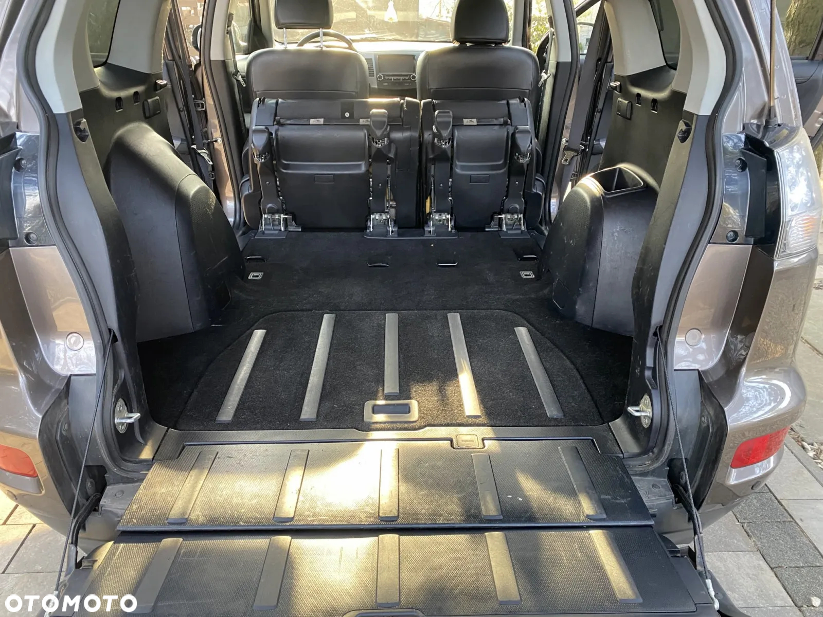 Mitsubishi Outlander - 7