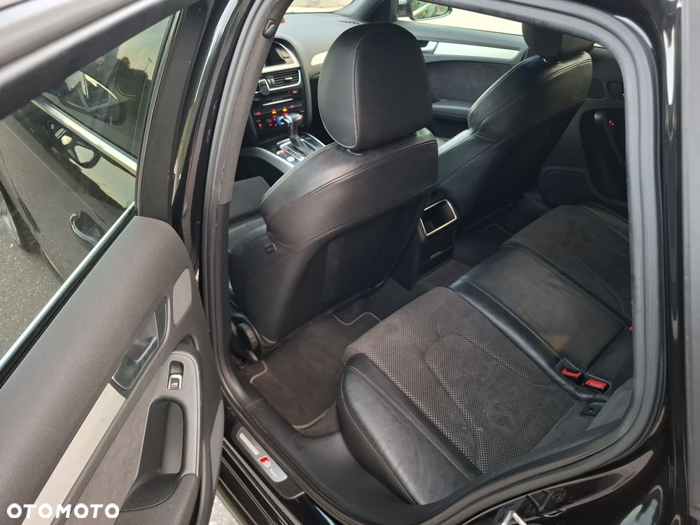 Audi A4 Avant 2.0 TDI DPF quattro S tronic S line Sportpaket - 15