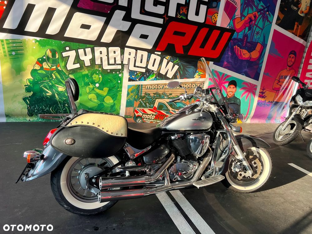 Suzuki Intruder - 9