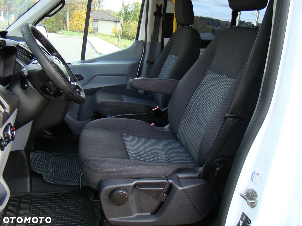 Ford Transit Kombi L3H2 Limited - 30