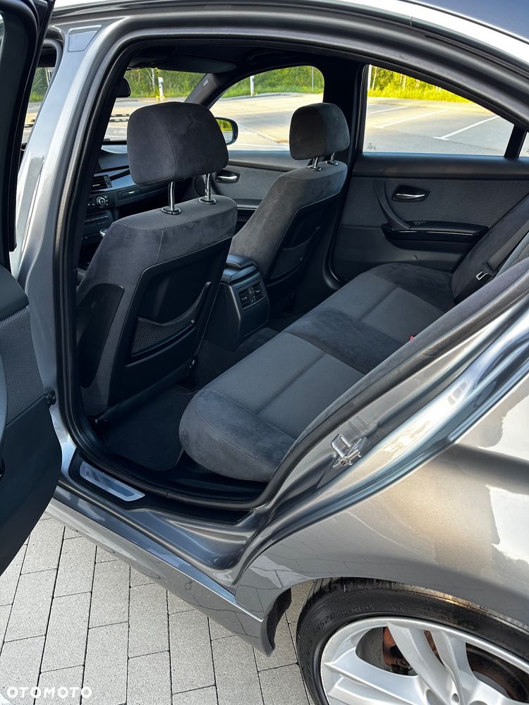 BMW Seria 3 320d DPF - 25