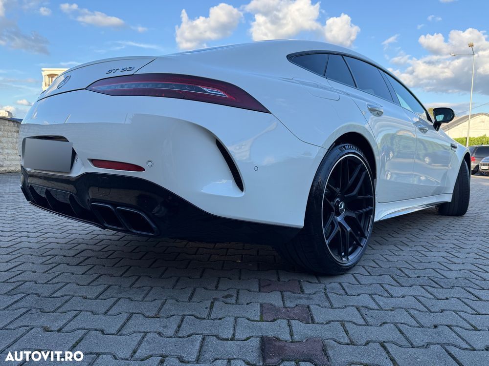 Mercedes-Benz AMG GT - 7