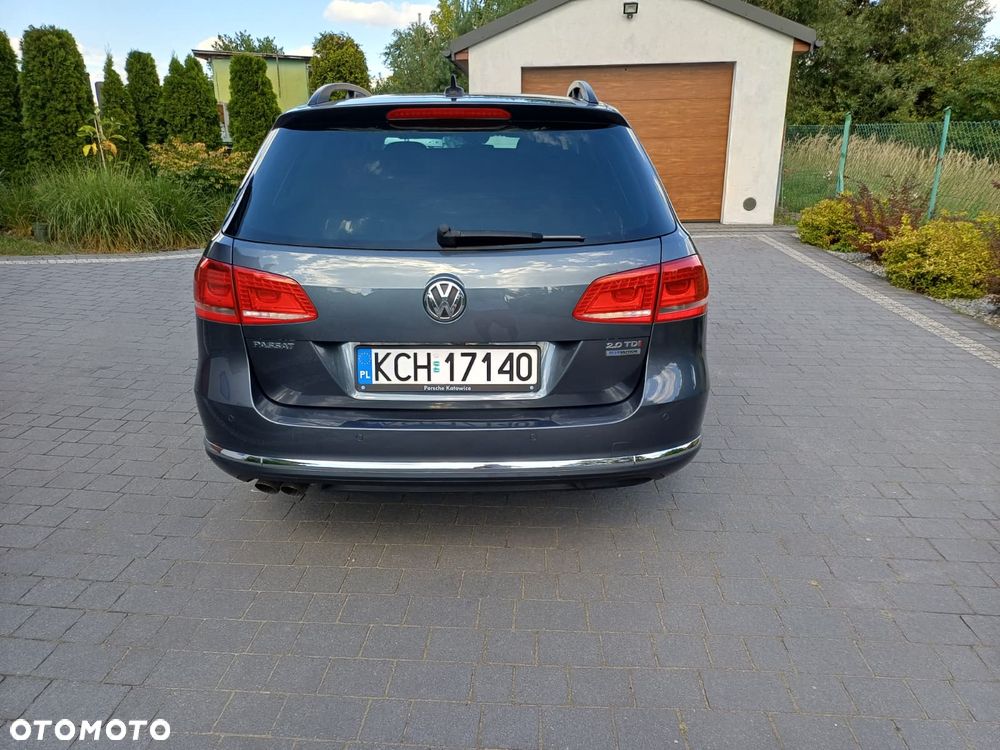 Volkswagen Passat - 4