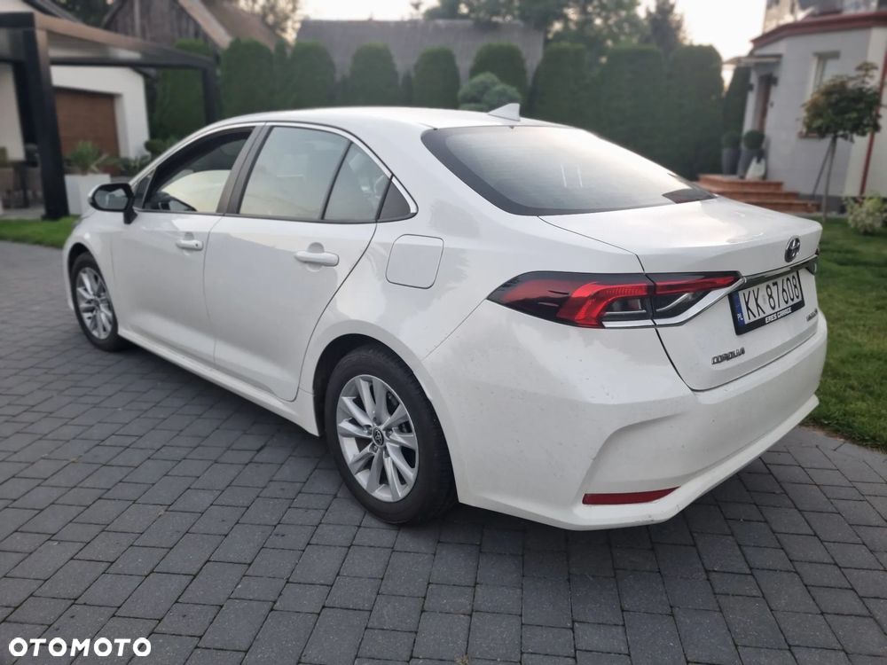 Toyota Corolla 1.8 Hybrid Comfort - 32