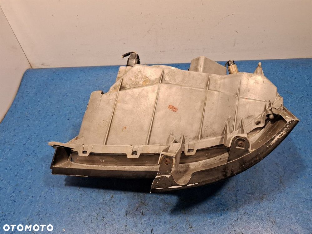 DAEWOO REZZO REFLEKTOR PRAWY - 8