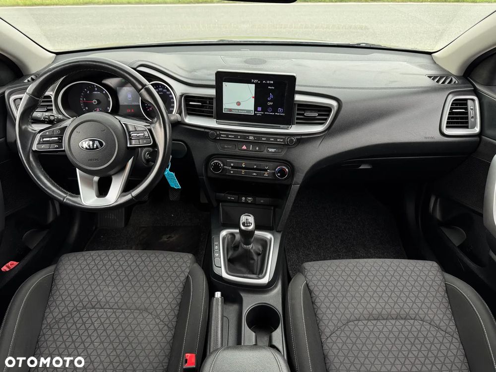 Kia Ceed - 6