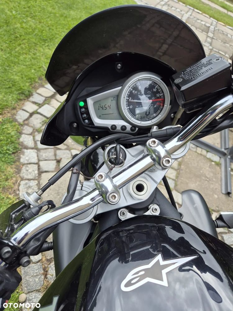 Triumph Street Triple - 3