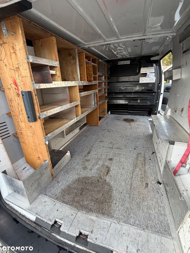 Opel Vivaro Long - 23