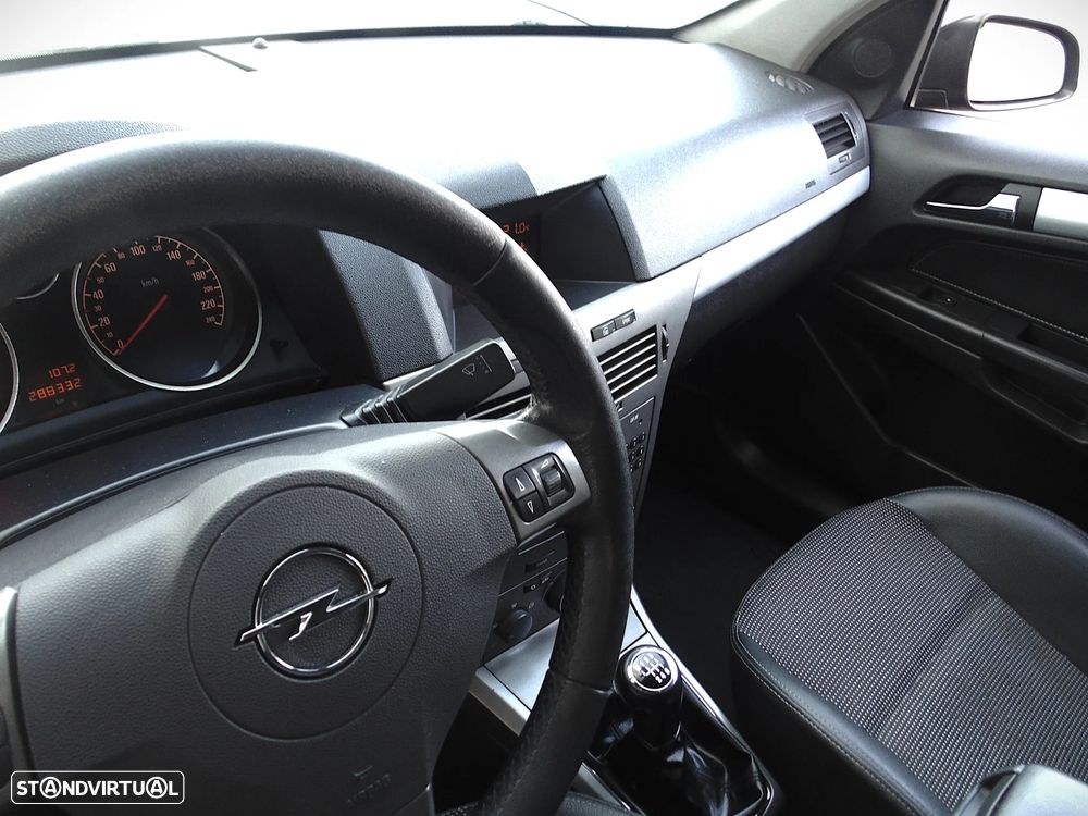 Opel Astra Caravan 1.9 CDTI Sport - 35