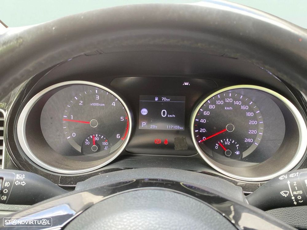 Kia Ceed SW 1.6 CRDi TX 7DCT - 11