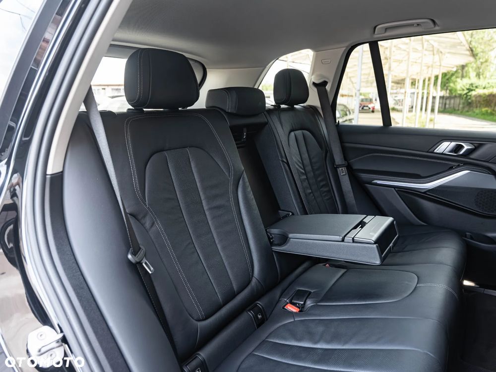 BMW X5 xDrive25d Sport-Aut - 25