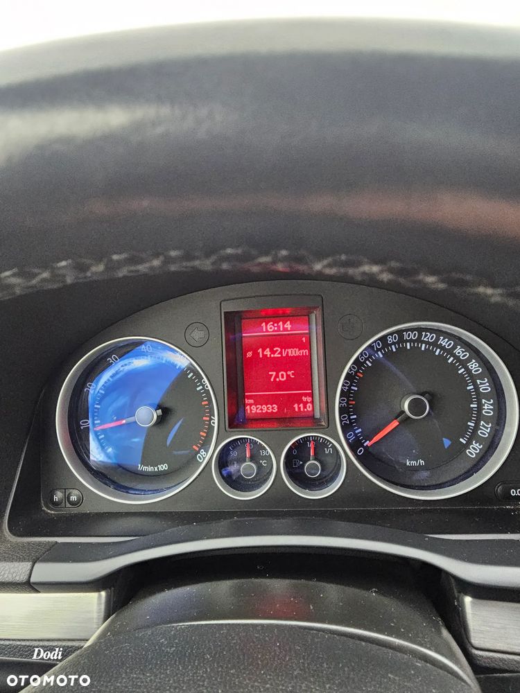 Volkswagen Golf - 18