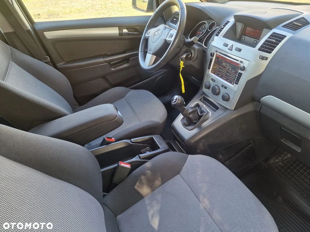 Opel Zafira 1.8 - 11