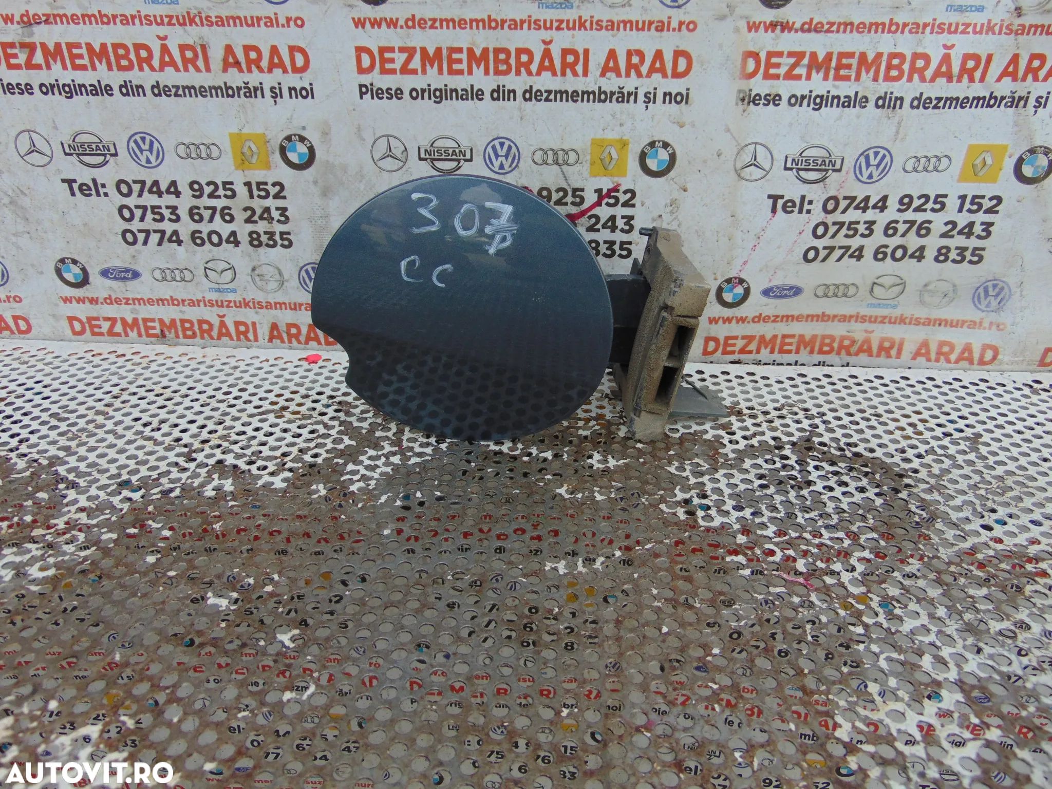 Usita rezervor Peugeot 307 2001-2008 usa rezervor combustibil dezmembrez 307cc - 1