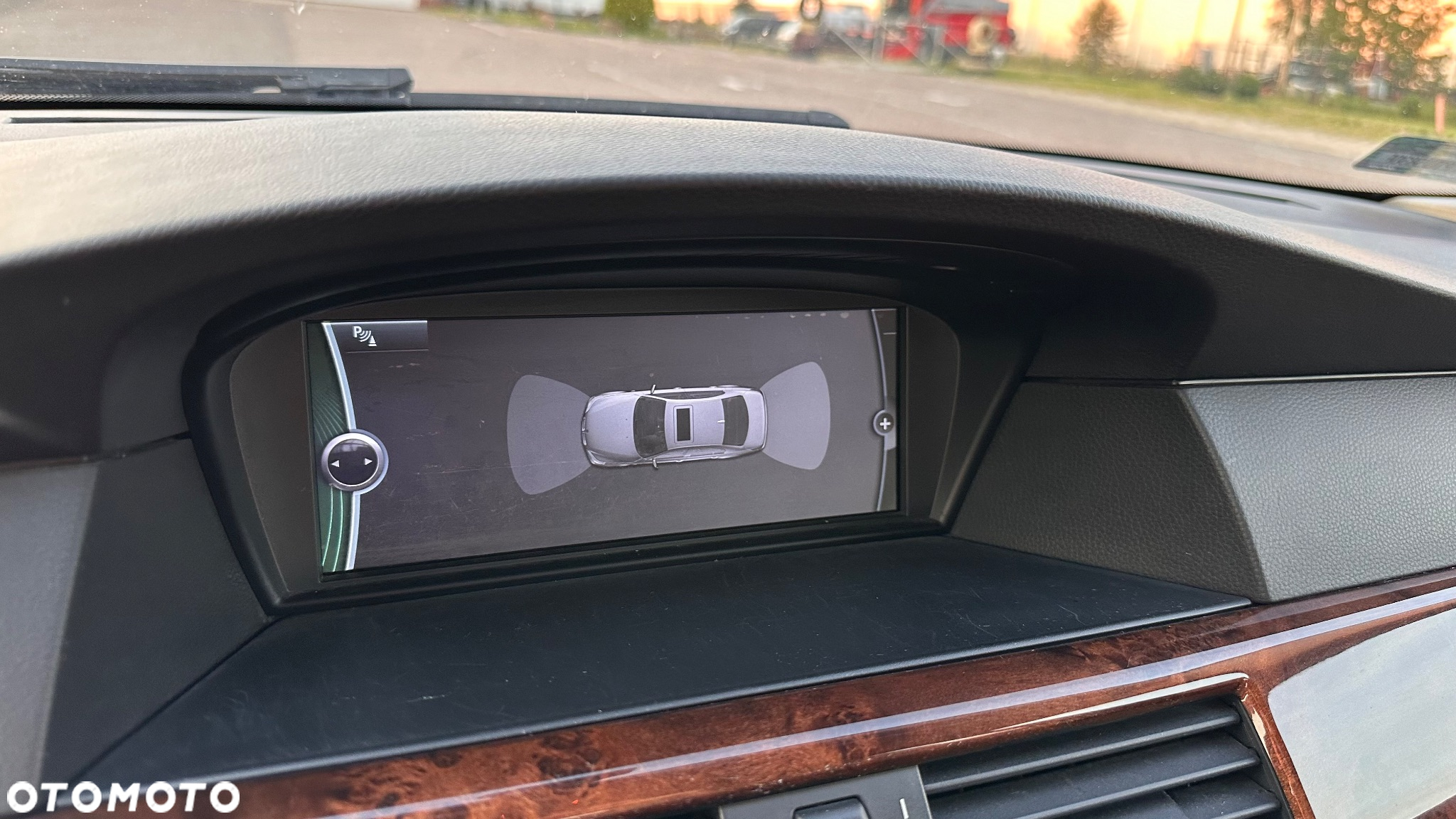 BMW Seria 5 520d - 13