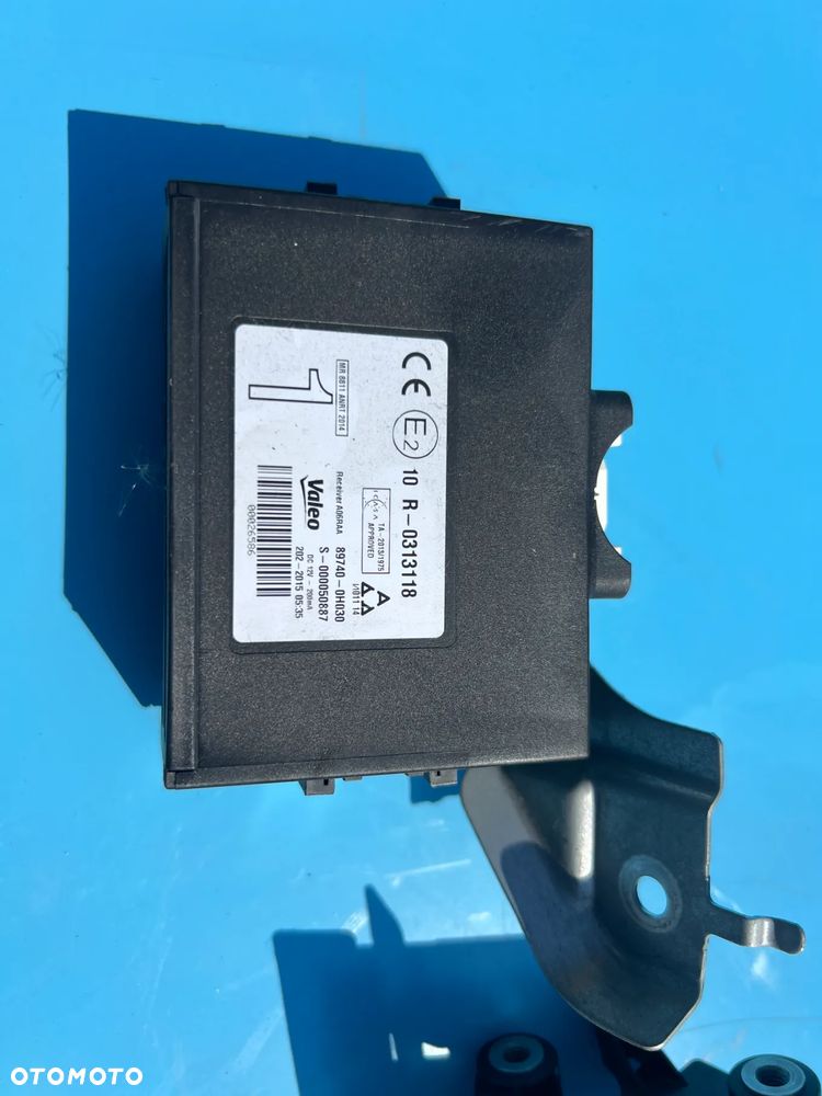 MODUŁ STEROWNIK CENTRALNEGO ZAMKA TOYOTA AYGO R0313118 - 1