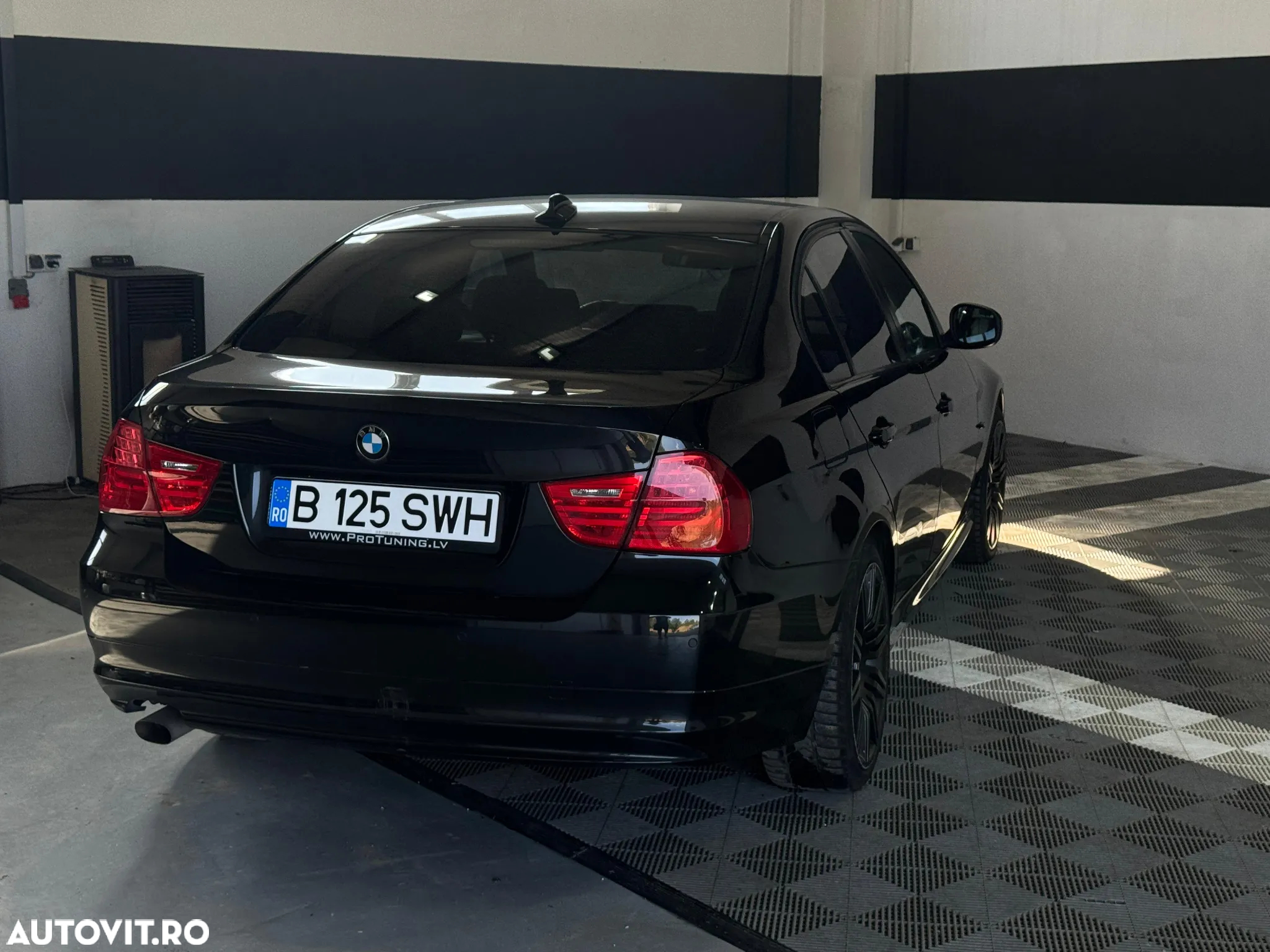 BMW Seria 3 318d - 16