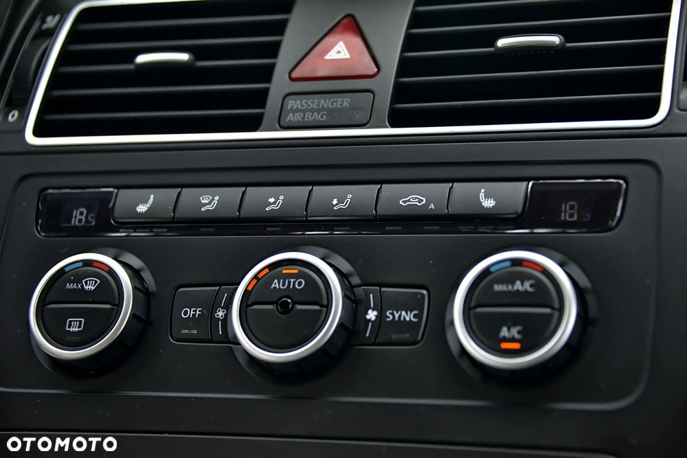 Volkswagen Touran - 8