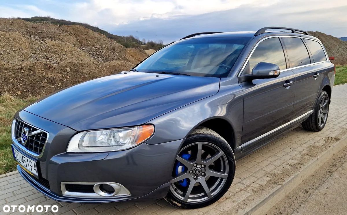 Volvo V70 - 1