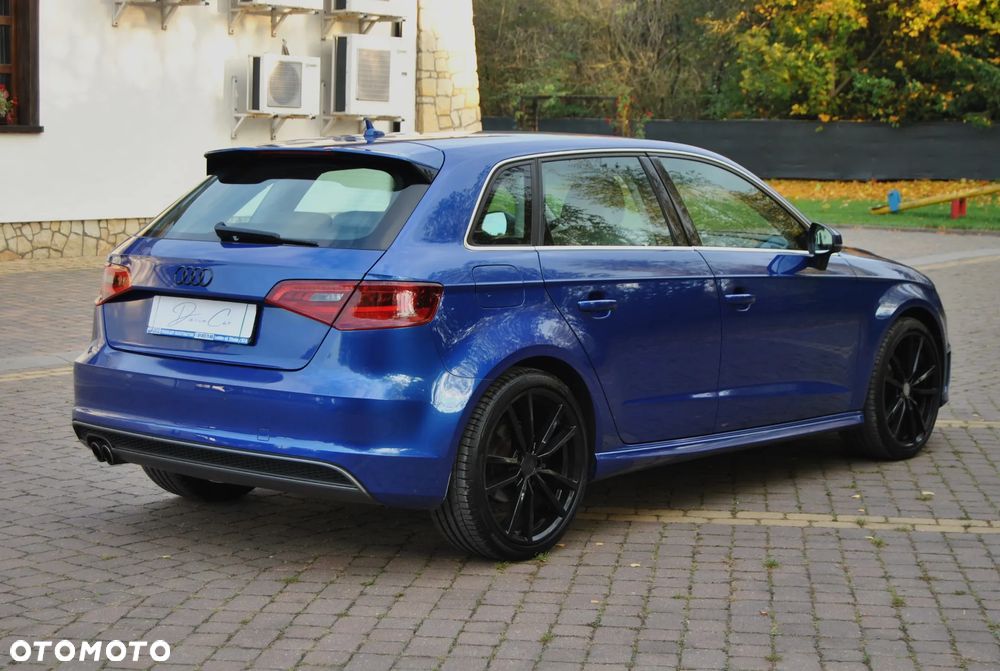 Audi A3 Sportback 1.4 TFSI S line Sportpaket - 3