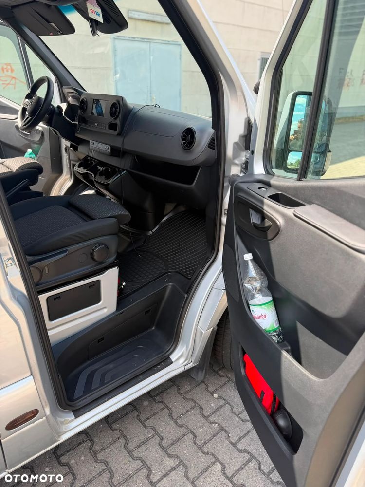 Mercedes-Benz Sprinter - 6