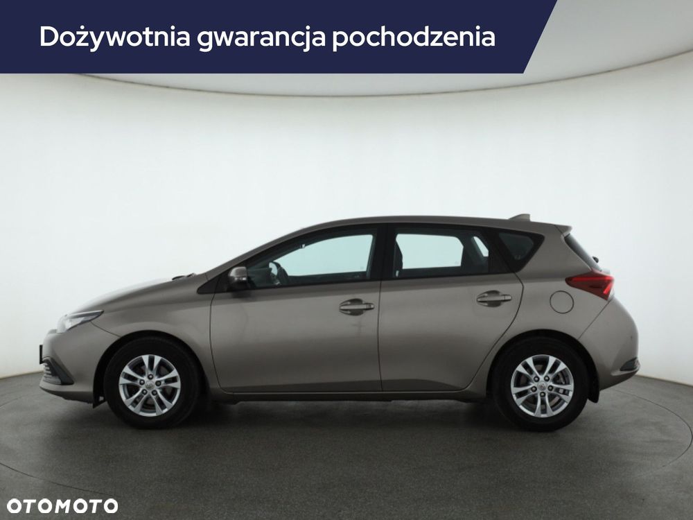 Toyota Auris - 4