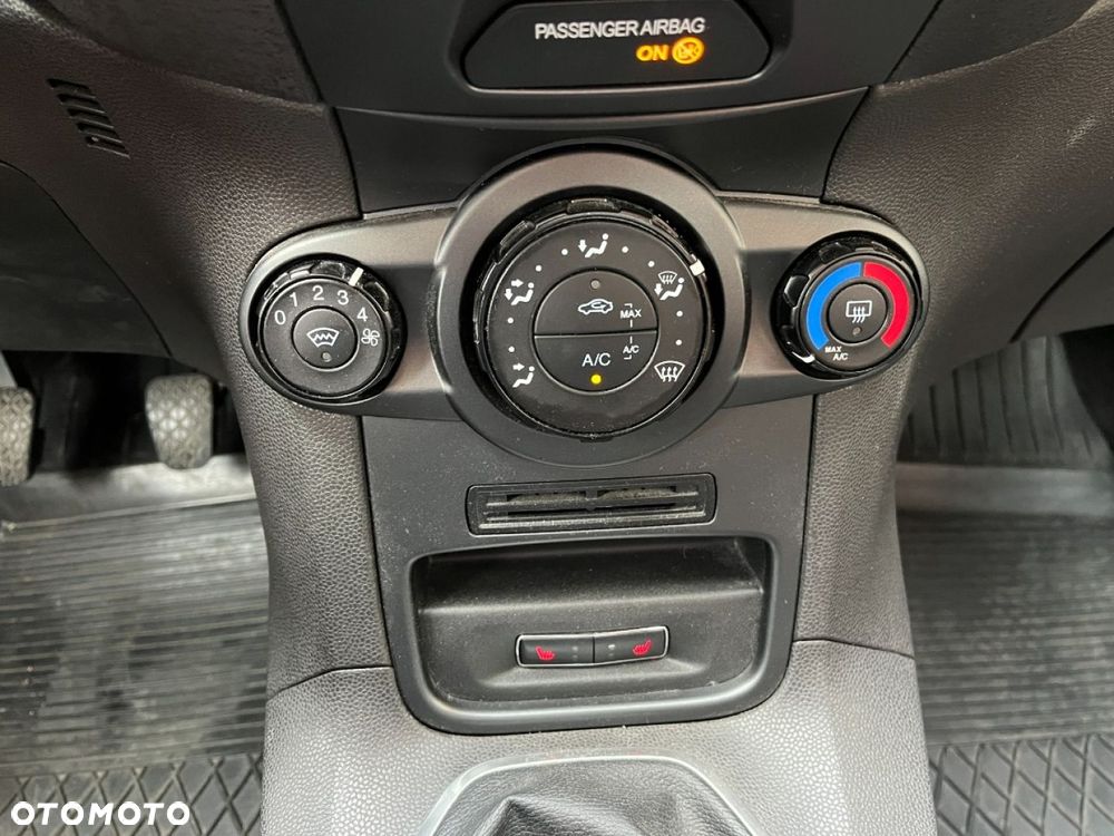 Ford Fiesta 1.25 Ambiente - 12