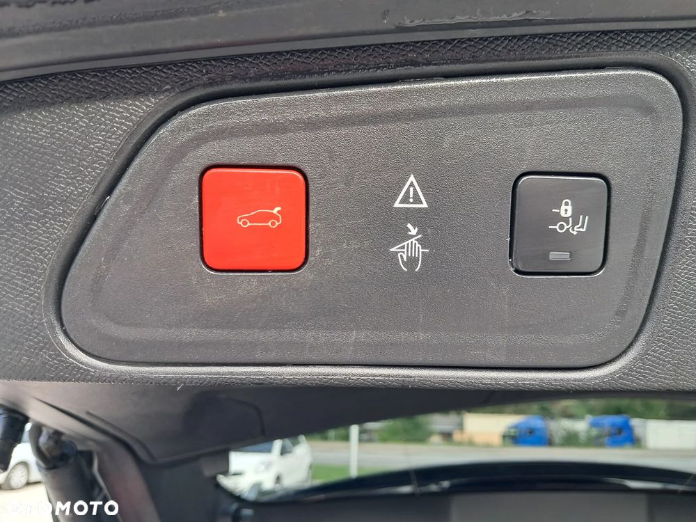 Peugeot 3008 1.5 BlueHDi GT S&S EAT8 - 10