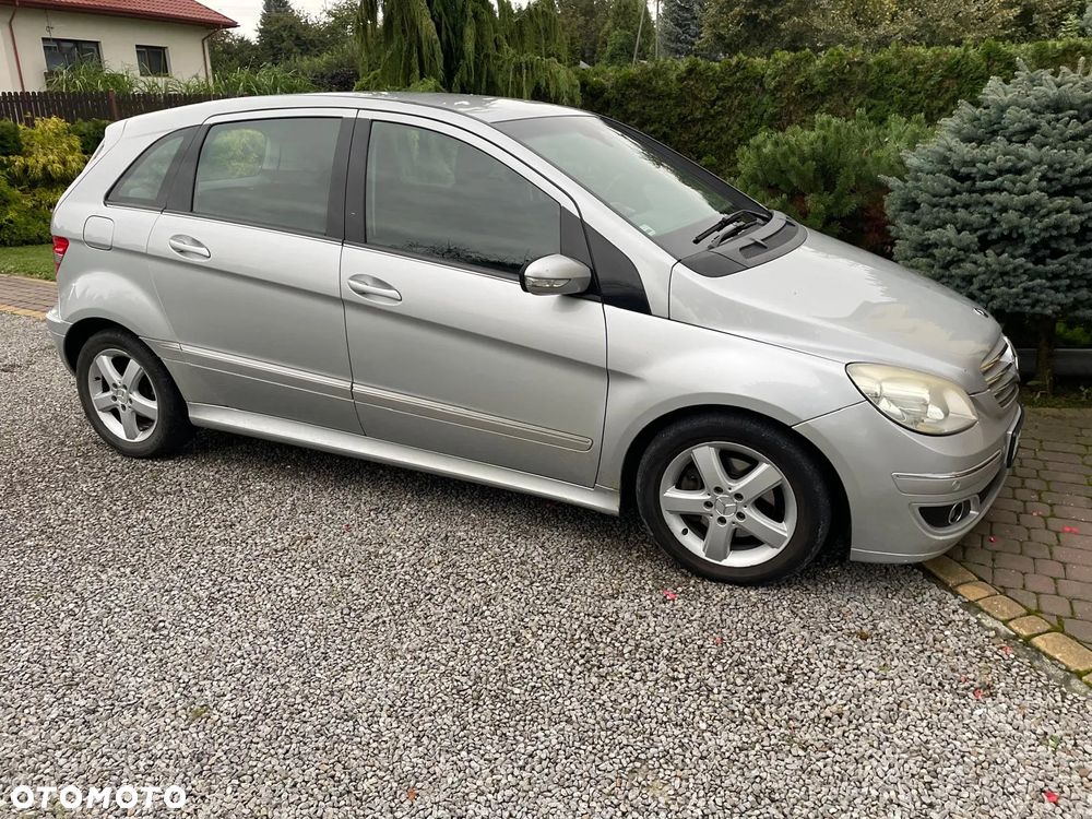 Mercedes-Benz Klasa B 200 CDI - 14