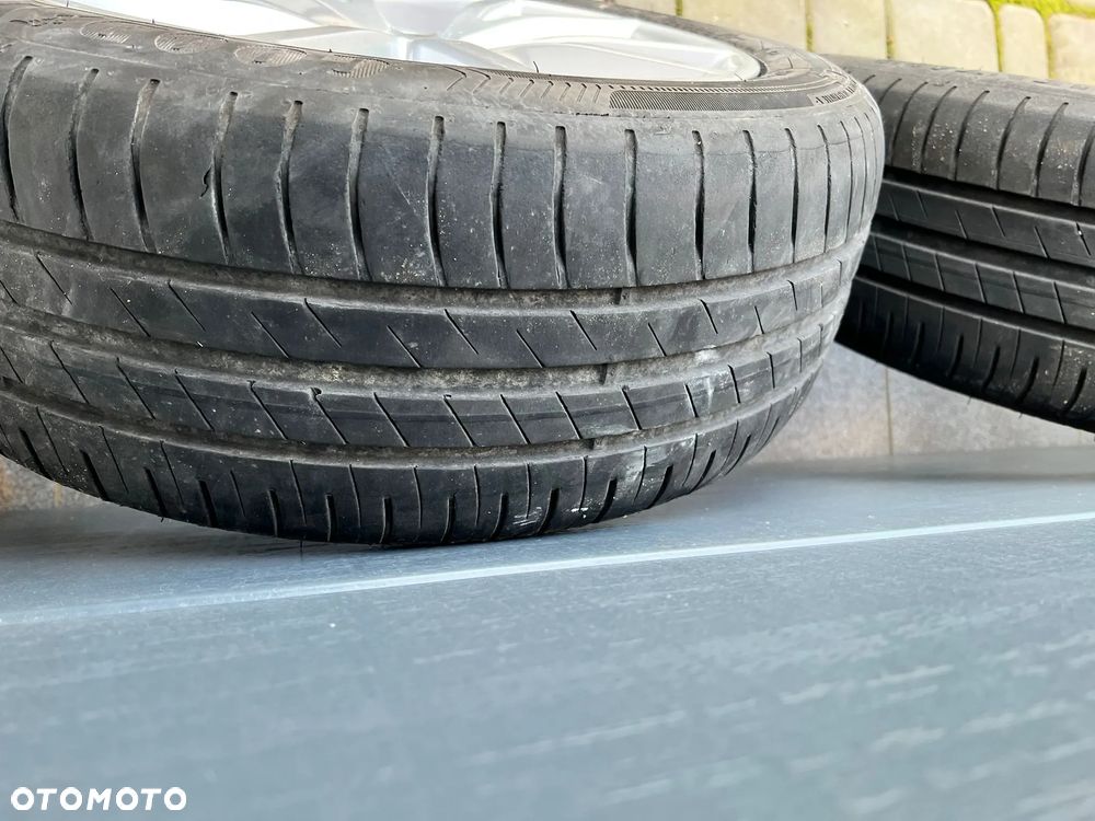 Felgi aluminiowe z oponami 195/55/16 do BMW 116 - 7