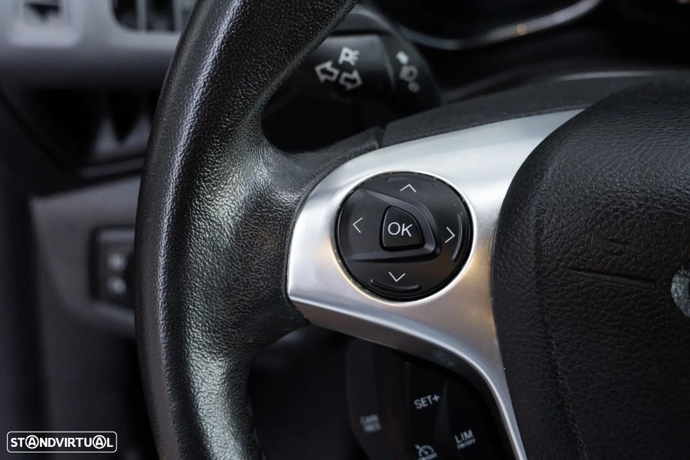 Ford Tourneo Connect 1.6 TDCi Titanium - 31