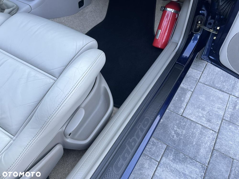 Volkswagen Golf 1.8 / 1.8 C - 18