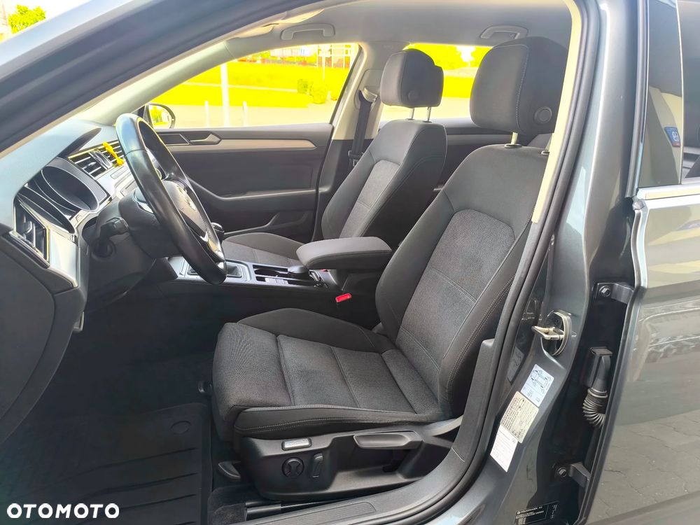 Volkswagen Passat 1.6 TDI (BlueMotion Technology) Comfortline - 18