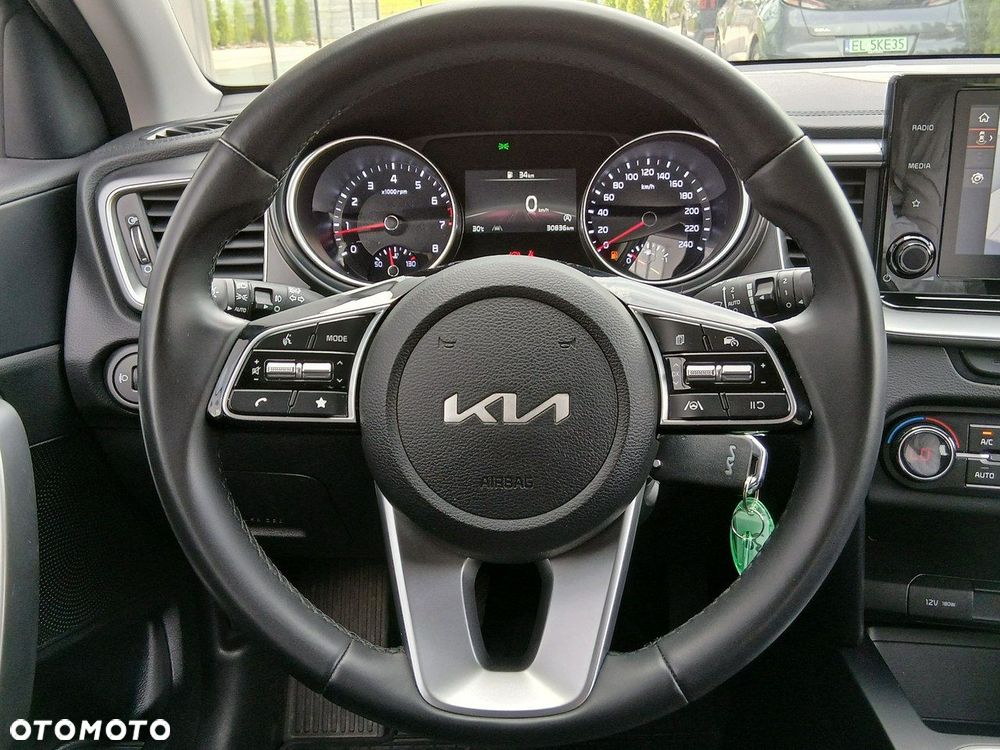 Kia Ceed 1.5 T-GDI M - 21