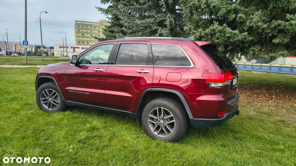 Jeep Grand Cherokee - 11