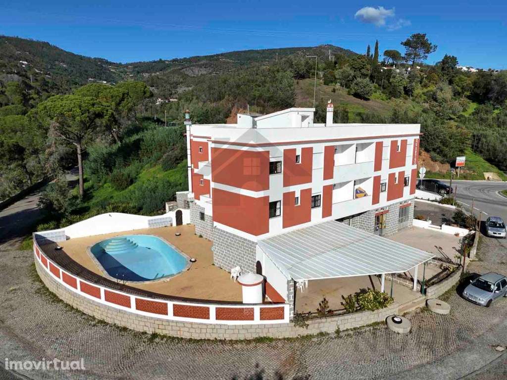 HOTEL PARA VENDA CALDAS DE MONCHIQUE COM PISCINA TERMAL - Grande imagem: 2/60