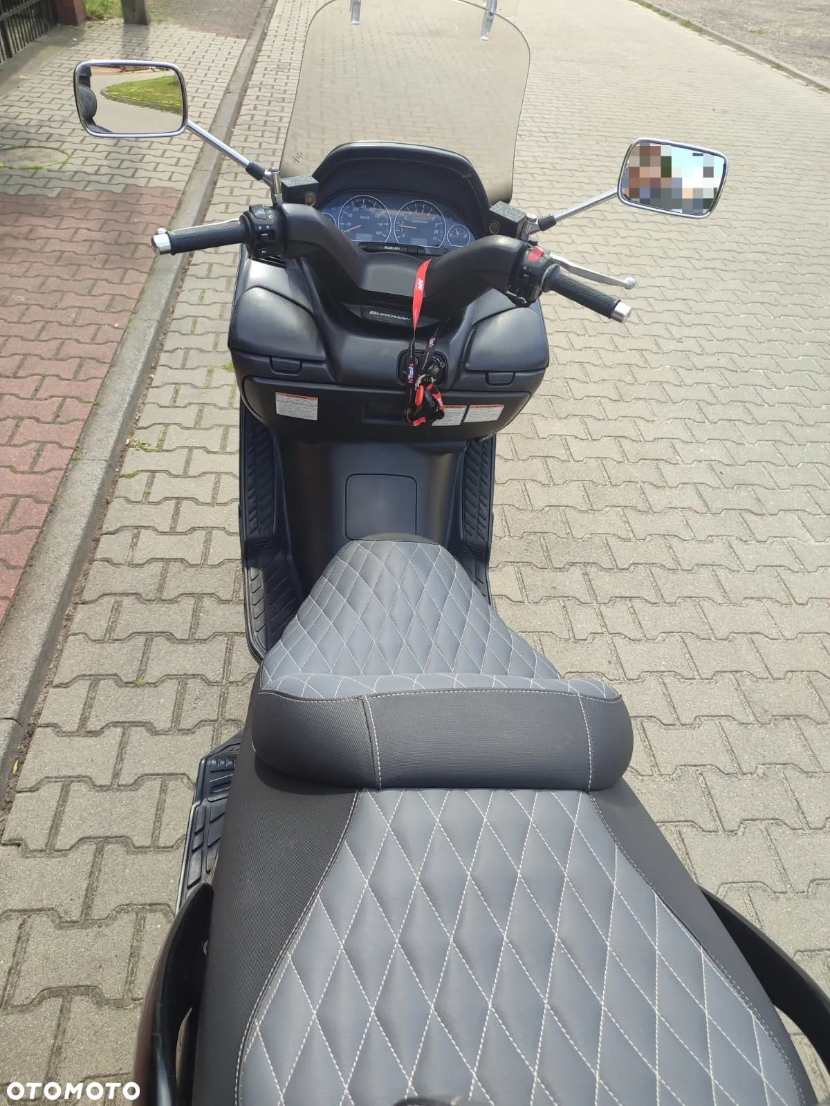 Suzuki Burgman - 3