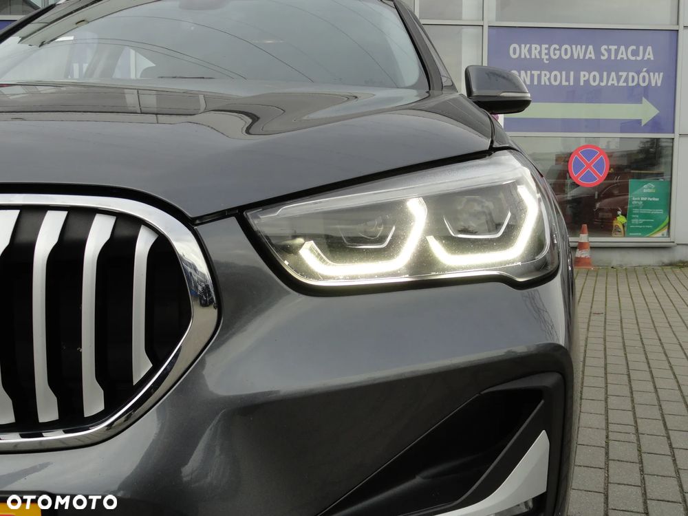 BMW X1 sDrive18d xLine sport - 24