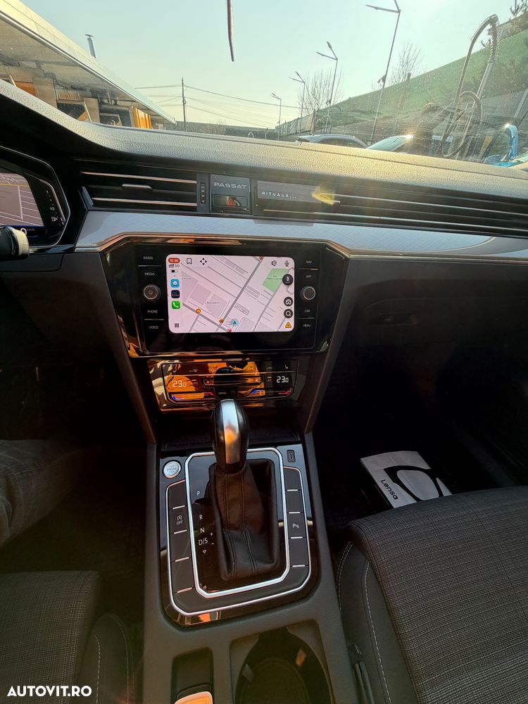 Volkswagen Passat - 15