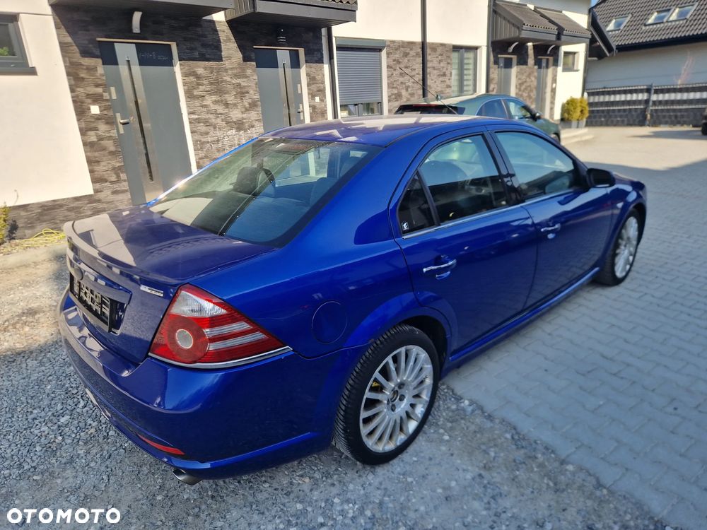 Ford Mondeo 3.0 V6 ST 220 - 1