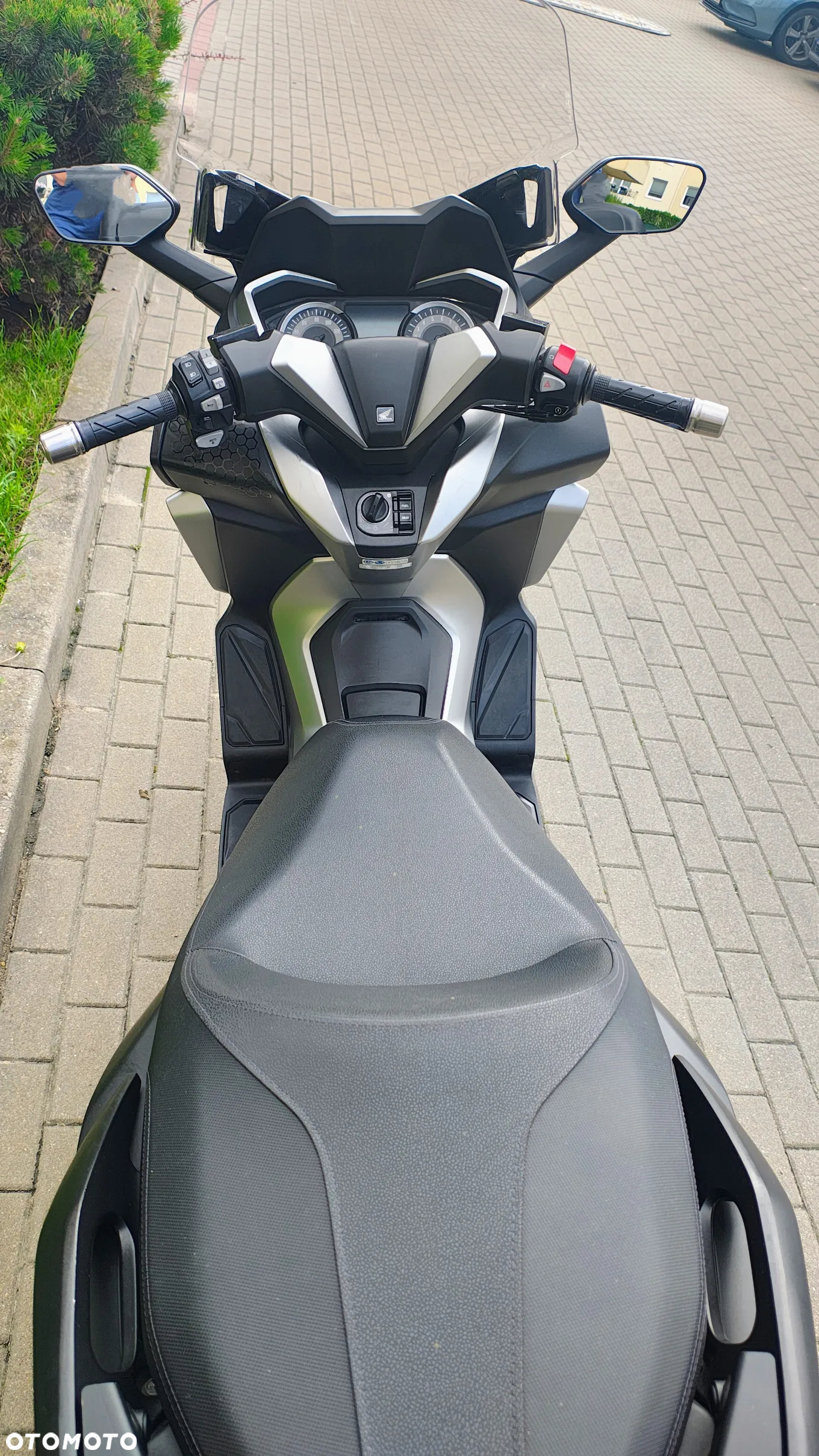 Honda NSS - 8