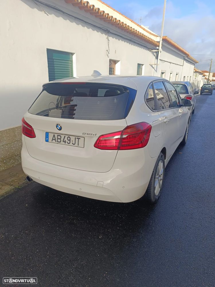 BMW 216 Active Tourer d Luxury Line - 2