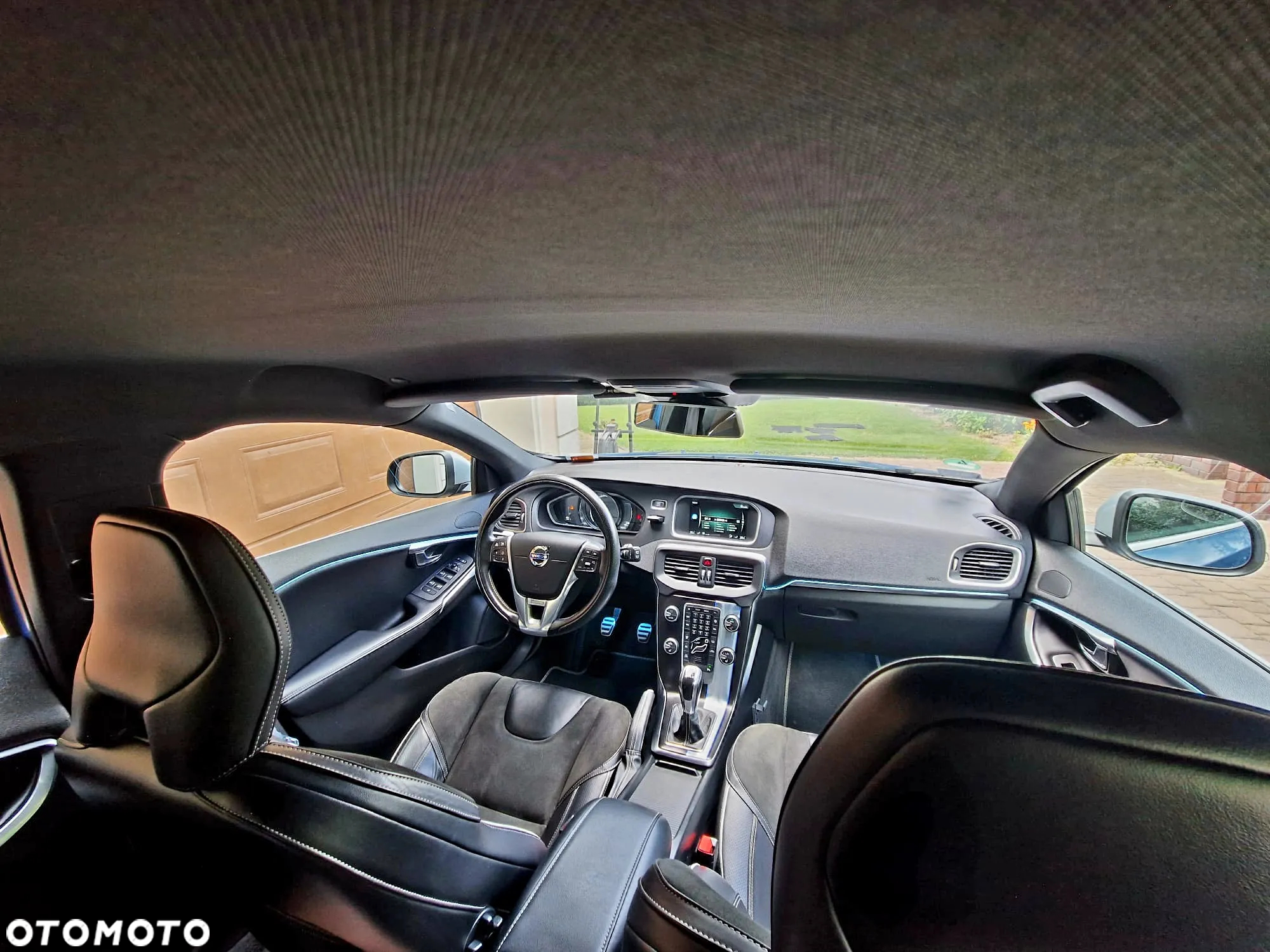 Volvo V40 D2 Drive-E R-Design Kinetic - 26