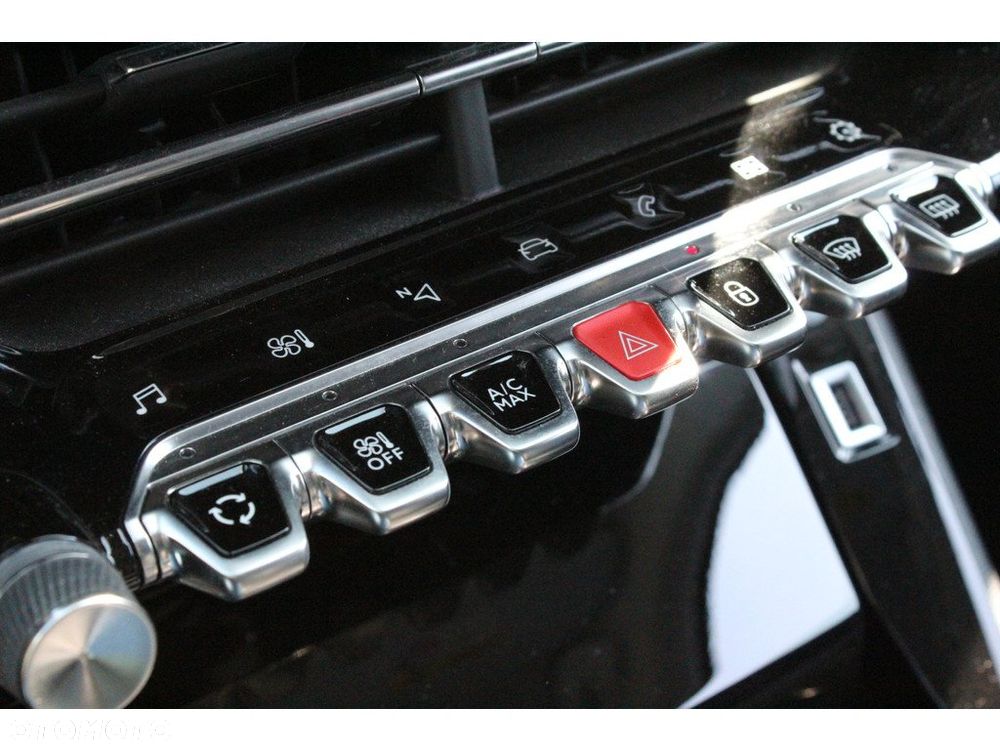 Peugeot 2008 1.5 BlueHDi Allure Pack S&S - 19