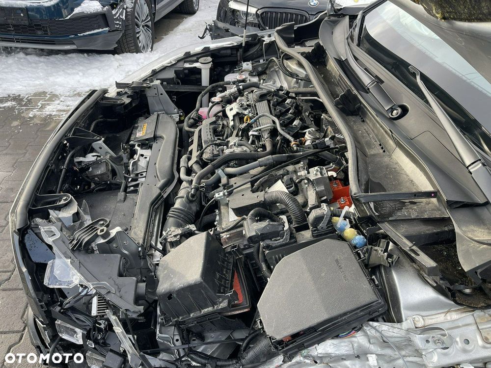 Toyota Corolla Cross 2.0 Hybrid Executive - 15