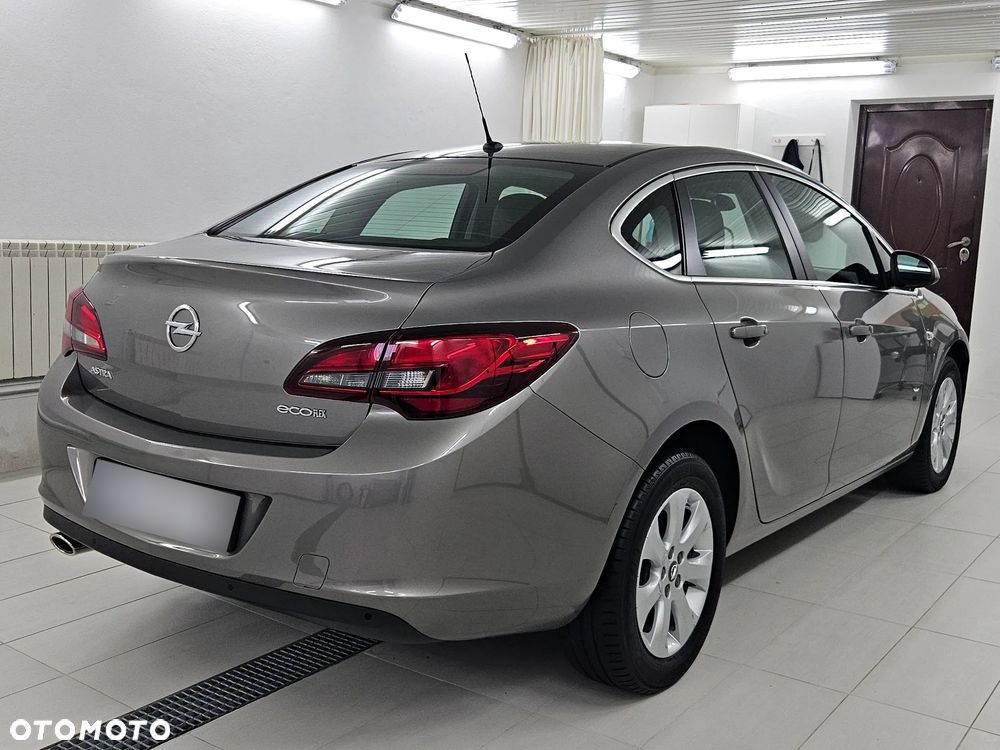 Opel Astra - 14